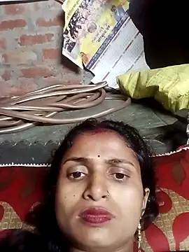 Snapshot of Leelaaji chatting on 04.30.26 Leelaaji online show from 04.30.26