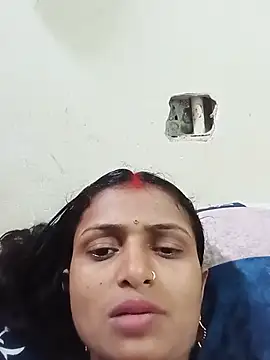 Snapshot of Leelaaji chatting on 05.17.26 Leelaaji online show from 05.17.26
