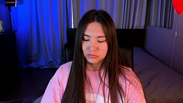 Snapshot of IceIcebabe_ chatting on 05.25.26 IceIcebabe online show from 05.25.26