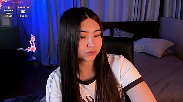 Snapshot of IceIcebabe_ chatting on 05.31.26 IceIcebabe online show from 05.31.26
