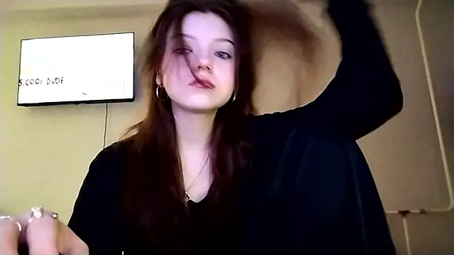 Snapshot of Helgawithyou chatting on 03.20.26 Helgawithyou online show from 03.20.26