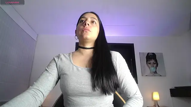 Snapshot of Melannyy_V chatting on 05.30.26 Melannyy V online show from 05.30.26