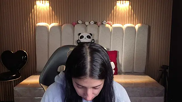 Snapshot of Melannyy_V chatting on 07.19.26 Melannyy V online show from 07.19.26