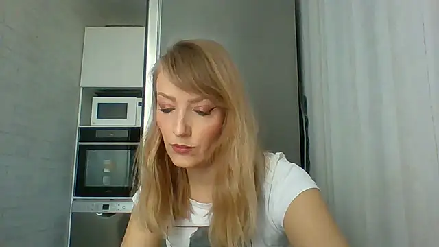 Snapshot of Satu8 chatting on 04.28.26 Satu8 online show from 04.28.26