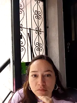 Snapshot of SabrinaVantress chatting on 05.12.26 SabrinaVantress online show from 05.12.26
