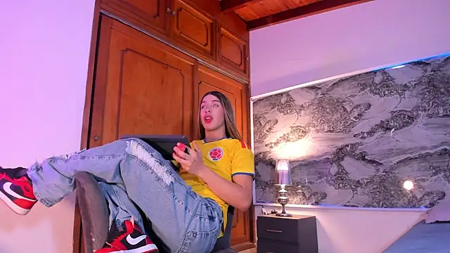 Im XanderSmith online show from 06.22.26