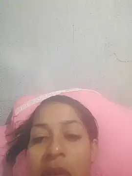 Snapshot of Beatriz2211 chatting on 03.27.26 Beatriz2211 online show from 03.27.26