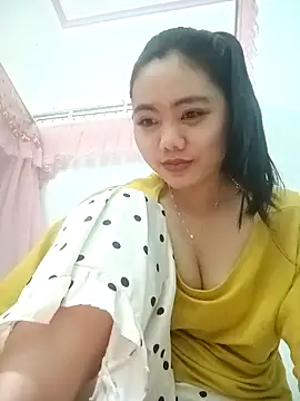 Snapshot of Mi-milan chatting on 03.22.26 Mi-milan online show from 03.22.26