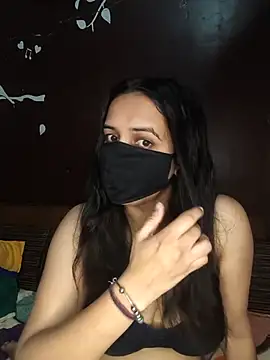 Snapshot of REENA-STRIP chatting on 04.24.26 REENA-STRIP online show from 04.24.26