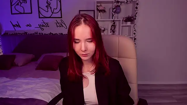 Snapshot of MarilynFire chatting on 05.31.26 MarilynFire online show from 05.31.26