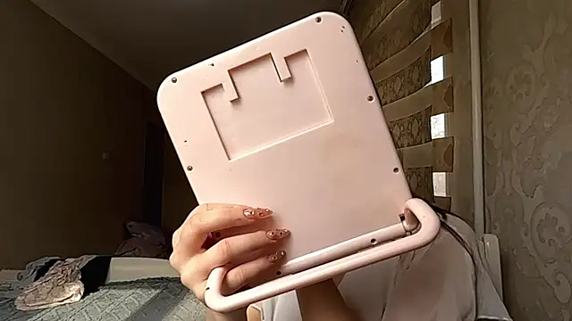 EffieCappaert online show from 03.20.26