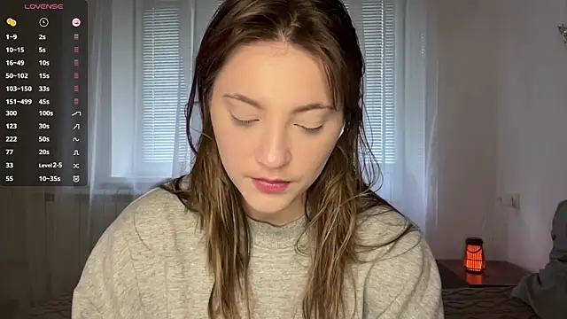 1Kellynaive online show from 05.31.26