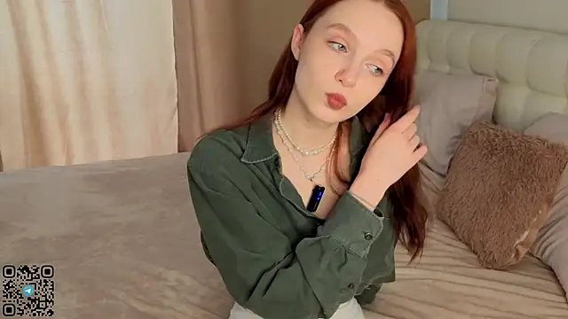 Snapshot of JoselynNeave chatting on 05.11.26 JoselynNeave online show from 05.11.26