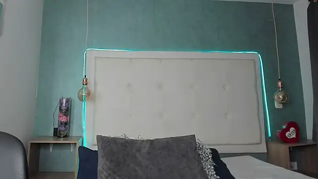 Snapshot of mia_gomez7 chatting on 06.15.26 mia gomez7 online show from 06.15.26