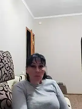 HelgaDennis online show from 04.29.26