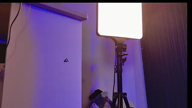 Snapshot of _emily_gilll_ chatting on 05.25.26 emily gilll online show from 05.25.26