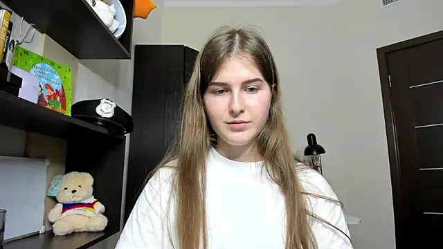 OhMyAlice online show from 04.30.26