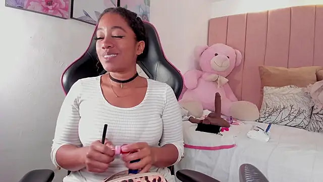 mia rouxx1 online show from 05.18.26