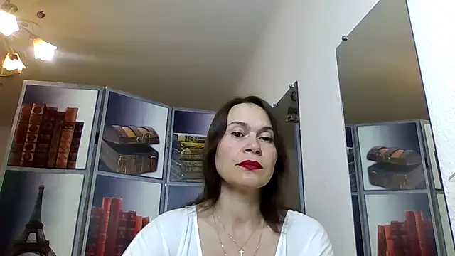 Selena Moo online show from 05.10.26