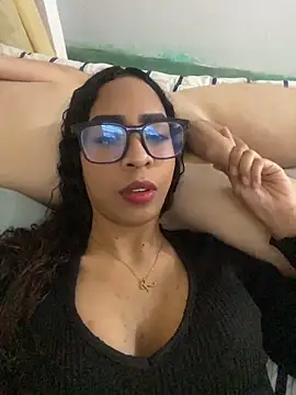 Midnightcatt online show from 04.18.26