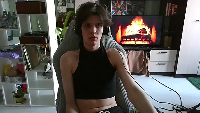 Lucius Mo online show from 04.03.26