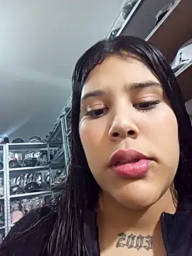 venuslaferte  online show from 04.28.26