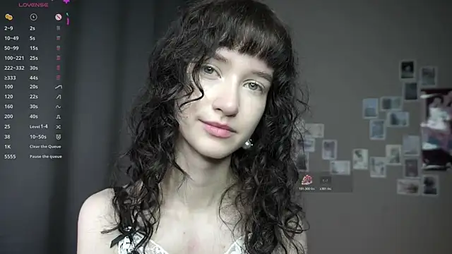 Snapshot of DellaLeck chatting on 07.12.26 DellaLeck online show from 07.12.26
