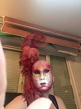 Snapshot of MaitresseLudivine chatting on 03.21.26 MaitresseLudivine online show from 03.21.26