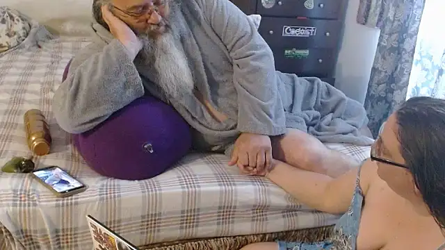 DaddyandMuffin online show from 03.27.26