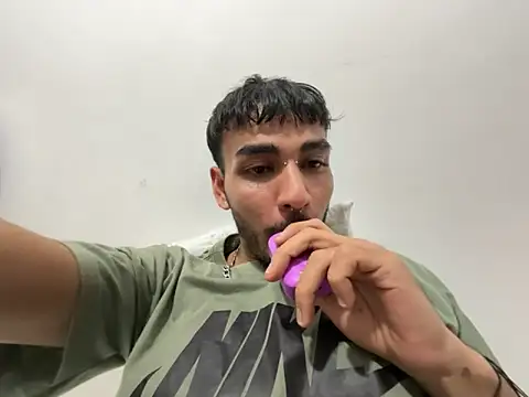 Velvet man online show from 04.01.26