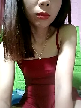 AmyLinee01 online show from 04.18.26