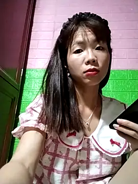 AmyLinee01 online show from 06.07.26