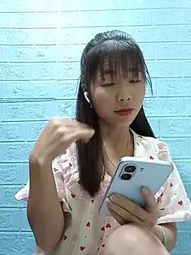 Snapshot of AmyLinee01 chatting on 07.26.26 AmyLinee01 online show from 07.26.26