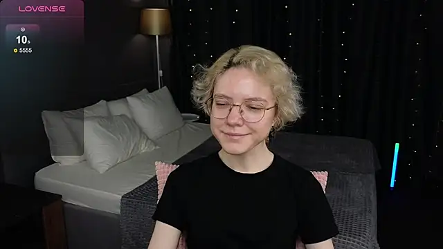 HottoKori online show from 06.04.26