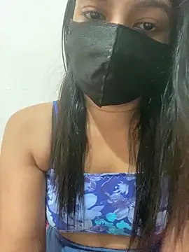 Snapshot of shenuteesha chatting on 04.07.26 shenuteesha online show from 04.07.26