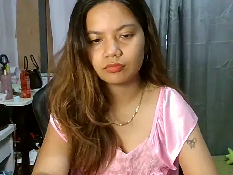Snapshot of deseyy chatting on 04.29.26 deseyy online show from 04.29.26