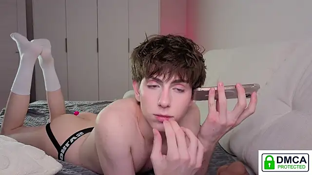 Finn Belle online show from 04.28.26
