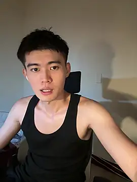 Snapshot of CalvinHY chatting on 08.07.26 CalvinHY online show from 08.07.26