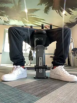 PHAT FTM KLIT87 online show from 04.10.26