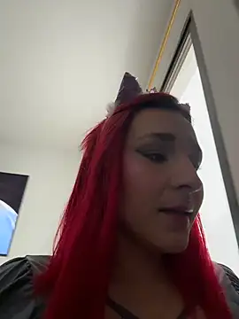 Snapshot of Amelie-RedHoney chatting on 03.30.26 Amelie-RedHoney online show from 03.30.26