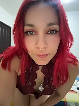Snapshot of Amelie-RedHoney chatting on 05.16.26 Amelie-RedHoney online show from 05.16.26