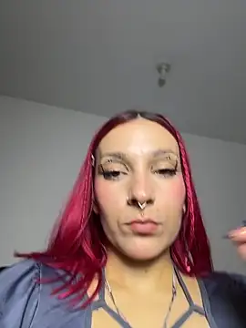 Snapshot of Amelie-RedHoney chatting on 05.28.26 Amelie-RedHoney online show from 05.28.26