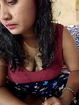 Snapshot of Tridha_2 chatting on 04.11.26 Tridha 2 online show from 04.11.26
