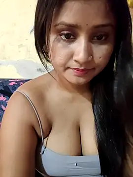 Snapshot of Tridha_2 chatting on 05.28.26 Tridha 2 online show from 05.28.26