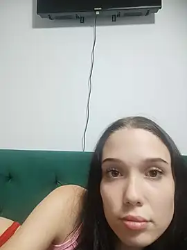 Snapshot of icedrosemarye chatting on 08.02.26 icedrosemarye online show from 08.02.26