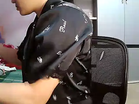 Snapshot of lusa_baby chatting on 07.31.26 lusa baby online show from 07.31.26