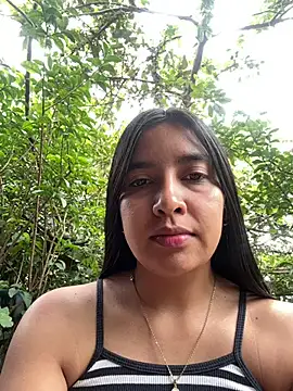 HaileyBiieber online show from 04.05.26