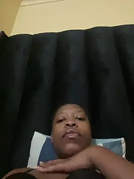 Snapshot of xxxchocolatepussy chatting on 03.22.26 xxxchocolatepussy online show from 03.22.26