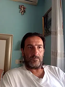 Snapshot of DanTrov79 chatting on 05.05.26 DanTrov79 online show from 05.05.26