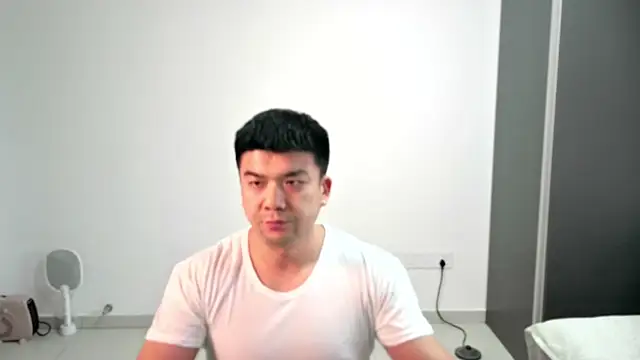 Snapshot of MichaelTheStraight chatting on 07.18.26 MichaelTheStraight online show from 07.18.26